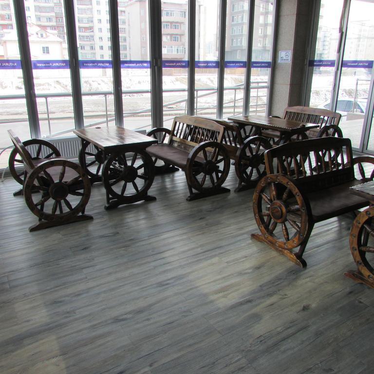 J Hotel Ulaanbaatar Ngoại thất bức ảnh