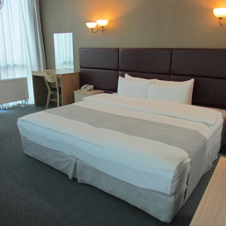 J Hotel Ulaanbaatar Ngoại thất bức ảnh