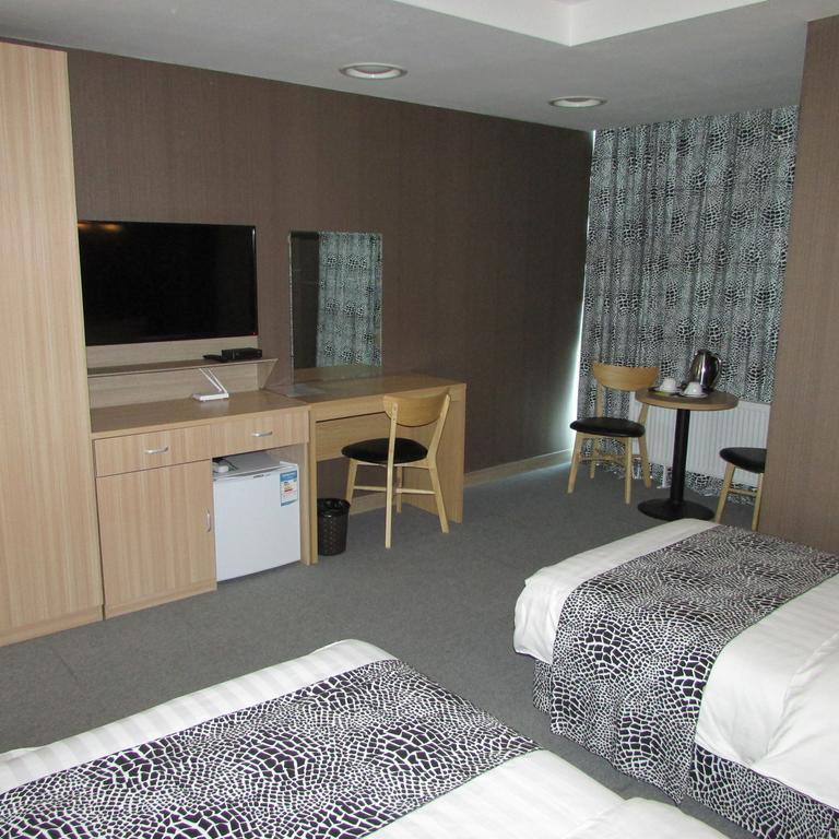 J Hotel Ulaanbaatar Ngoại thất bức ảnh